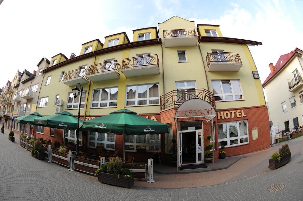 Secession Hotel Leczna Exterior photo