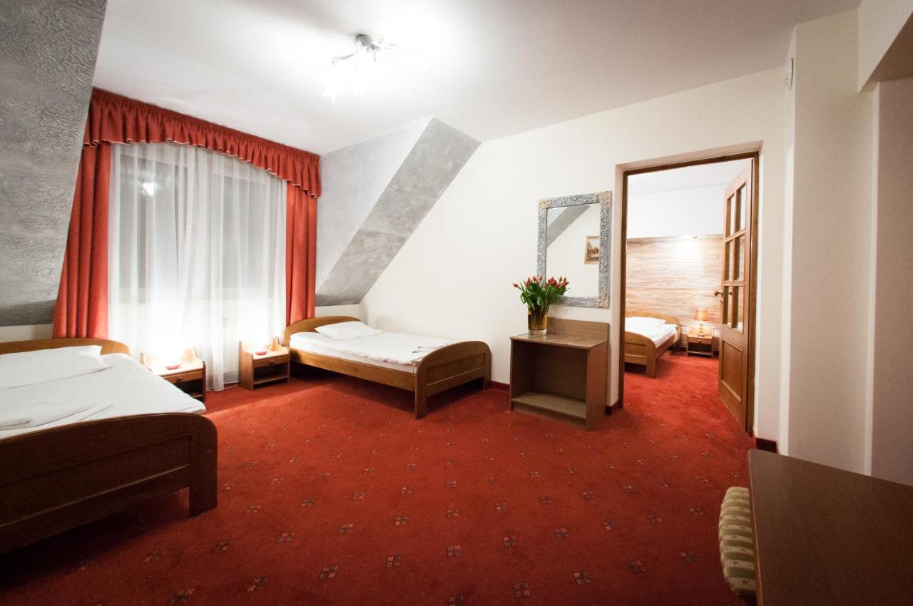 Secession Hotel Leczna Exterior photo